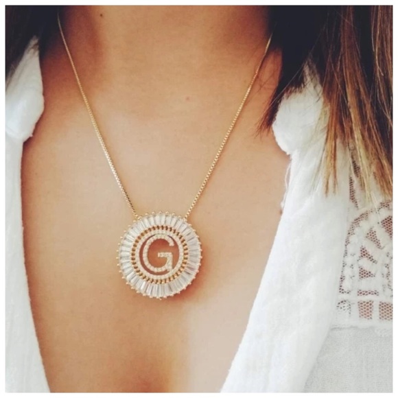 The TEGAI Austrian Crystals Initial Necklace - Picture 4 of 7